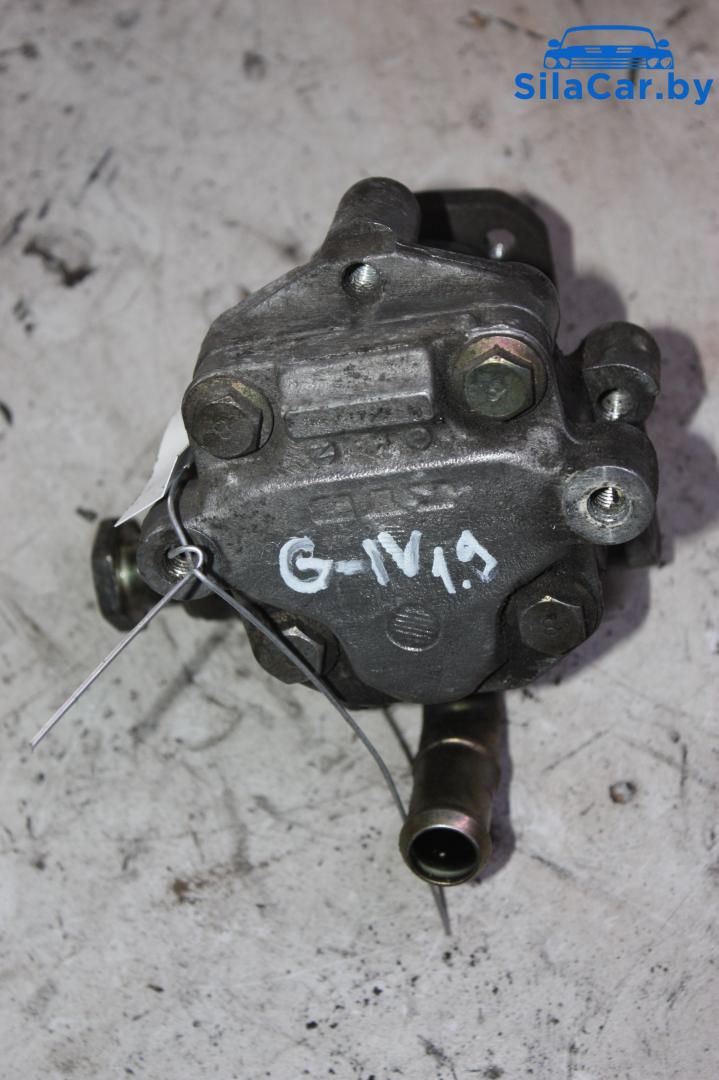 насос гидроусилителя руля Volkswagen Golf 4 поколение 2001, 1.9 л., дизель - фото №1