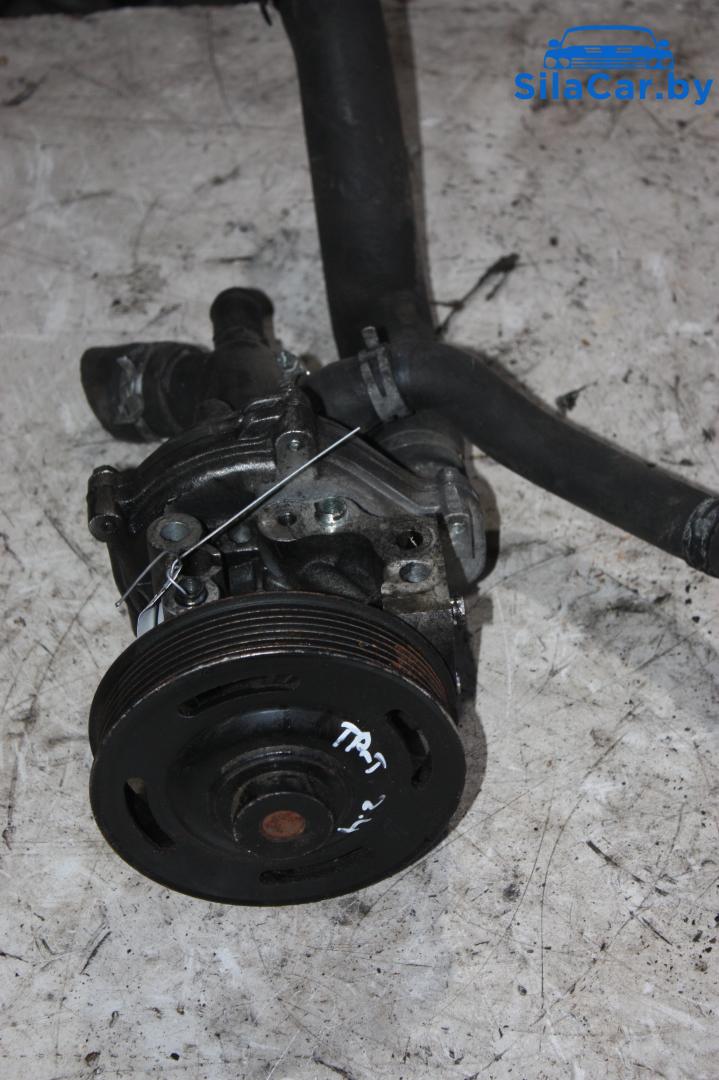 помпа Ford Transit 6 поколение 2002, 2.4 л., дизель - фото №1