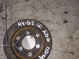 шкив помпы Volkswagen Passat B5 [рестайлинг] 2000, 1.6 л., бензин