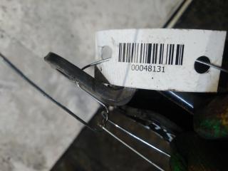 петля двери Toyota Avensis Verso 1 поколение 2003