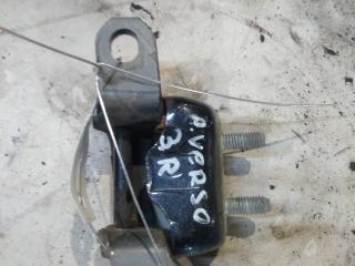 петля двери Toyota Avensis Verso 1 поколение 2003