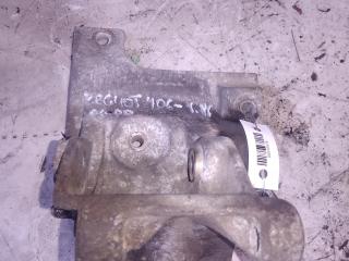 кронштейн генератора Peugeot 406 1 поколение [рестайлинг] 1999, 1.8 л., бензин