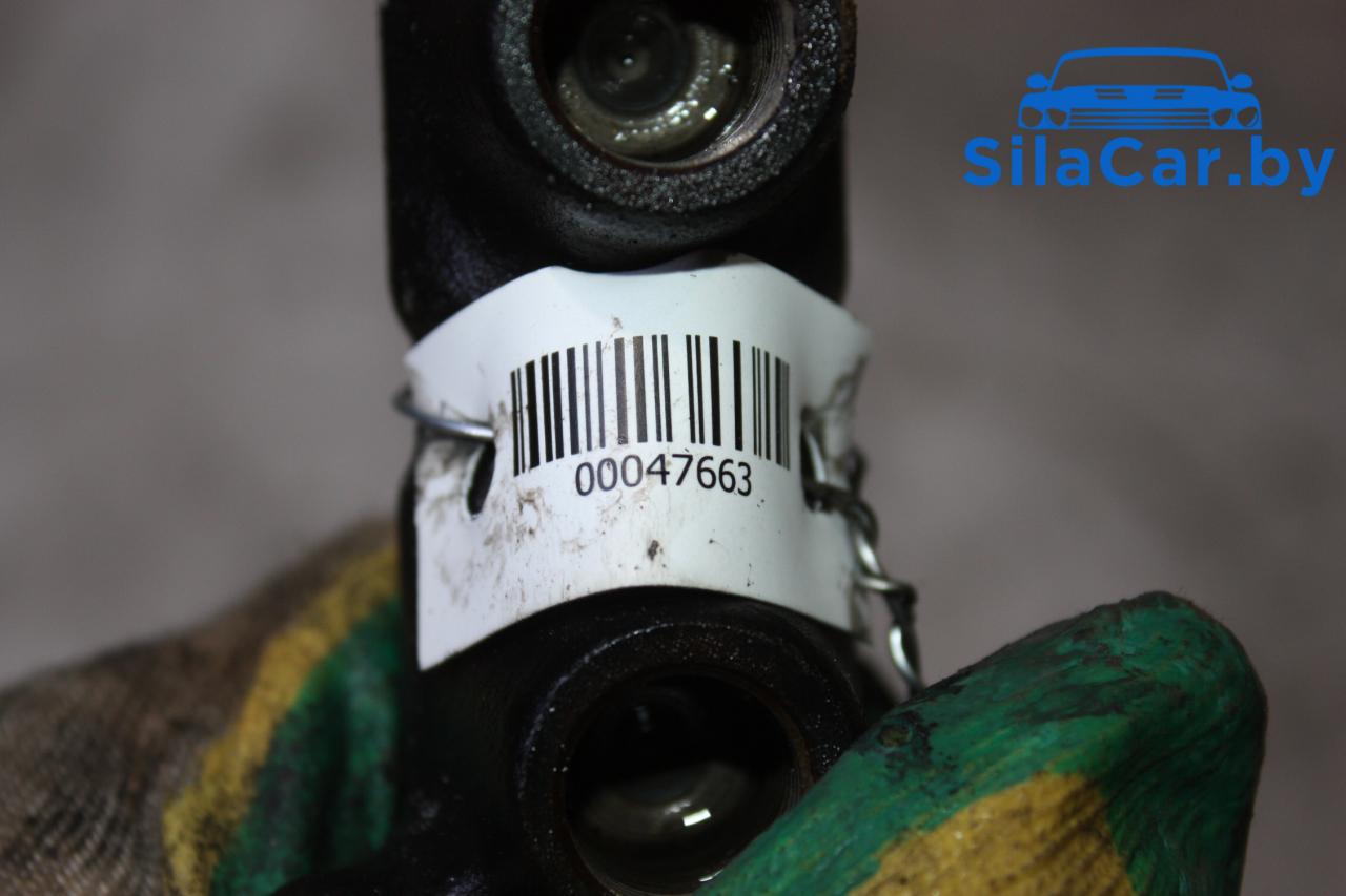 топливная рампа Toyota RAV4 3 поколение (XA30) 2005, 2.0 л., дизель - фото №1