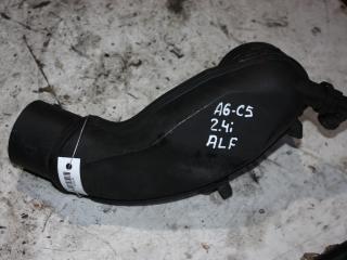 патрубок воздушного фильтра Audi A6 4A/C4 1997, 2.4 л., бензин, 078133356F