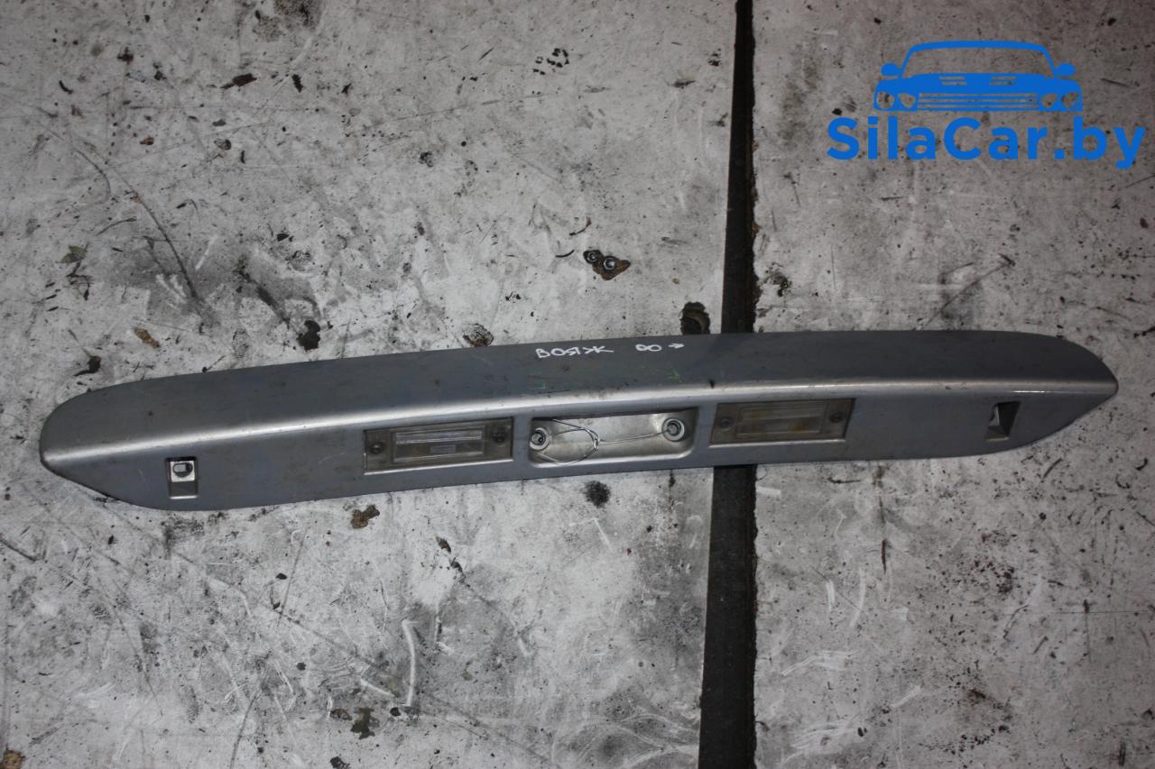 подсветка номера Chrysler Voyager 4 поколение 2004 - фото №1