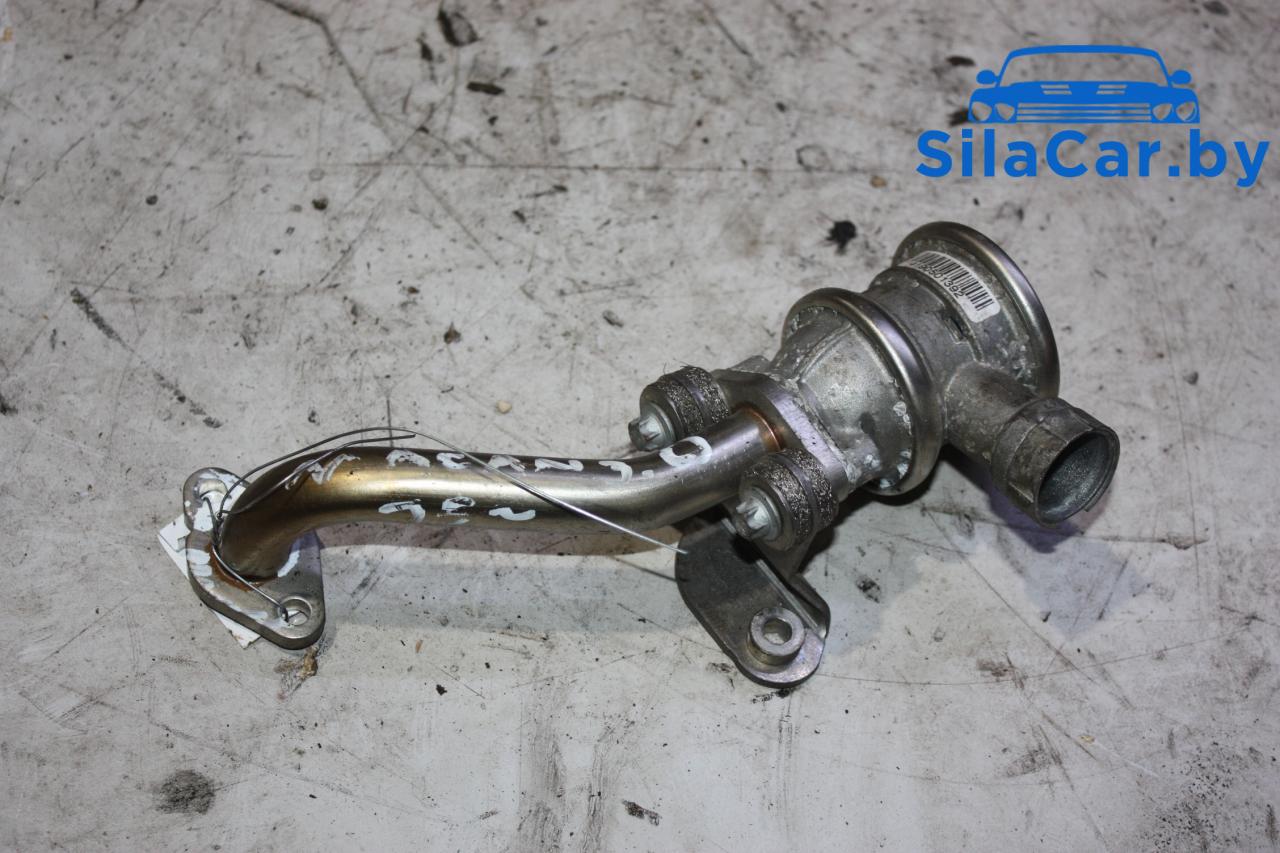 клапан EGR Porsche Macan 1 поколение 2015, 3.0 л., бензин, 99711320371 - фото №1