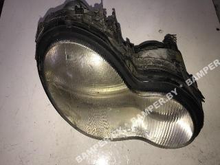 фара правая Mercedes-Benz C-Класс W203/S203/CL203 2002
