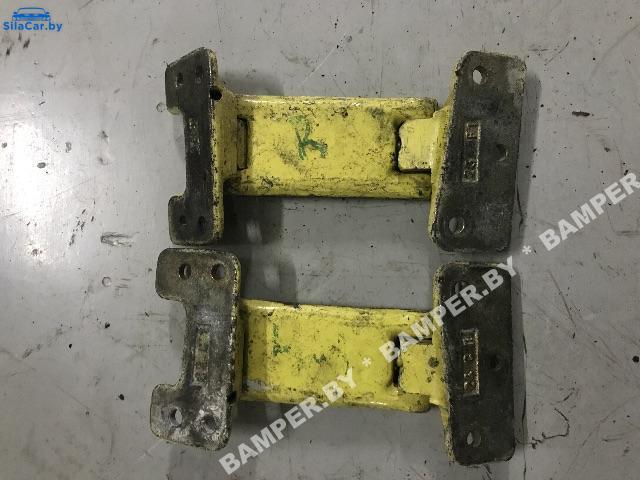 петля двери IVECO Daily 3 поколение 2003 - фото №1