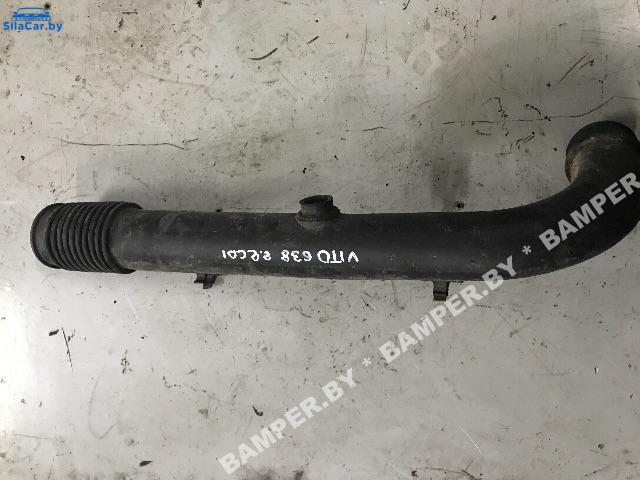 патрубок воздушного фильтра Mercedes-Benz Vito W638 2002, 2.2 л., OM 611A (60 KW CDI), дизель - фото №1