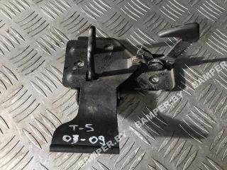 замок капота Volkswagen Transporter T5 2009