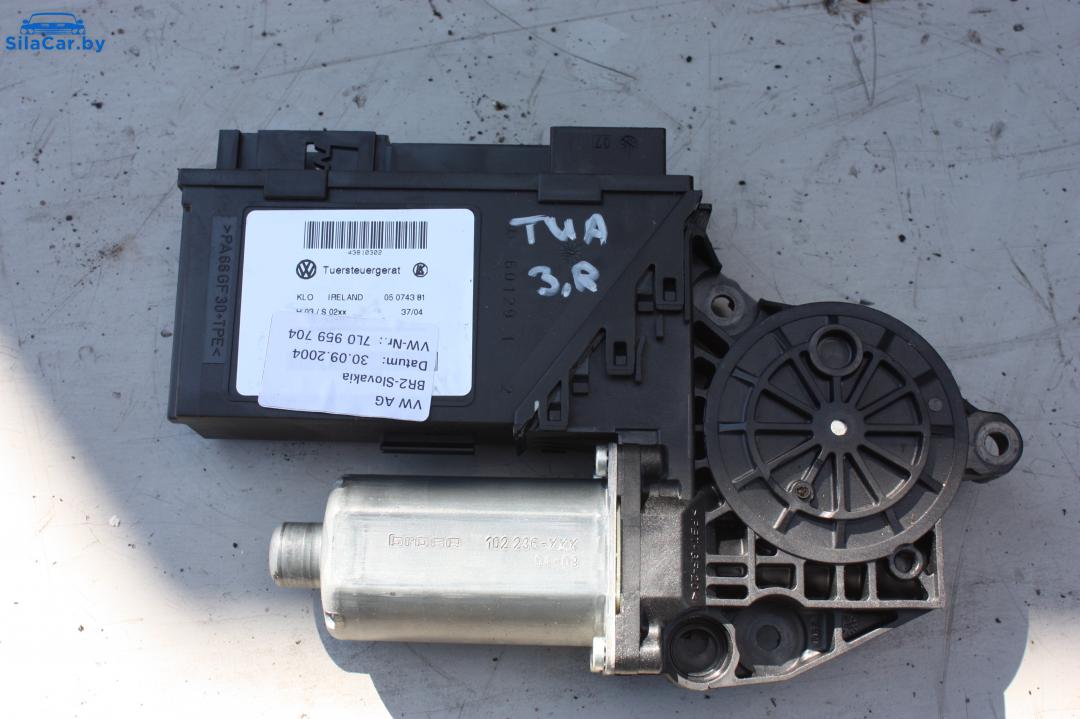 моторчик стеклоподъемника задний правый Volkswagen Touareg 1 поколение 2004 - фото №1