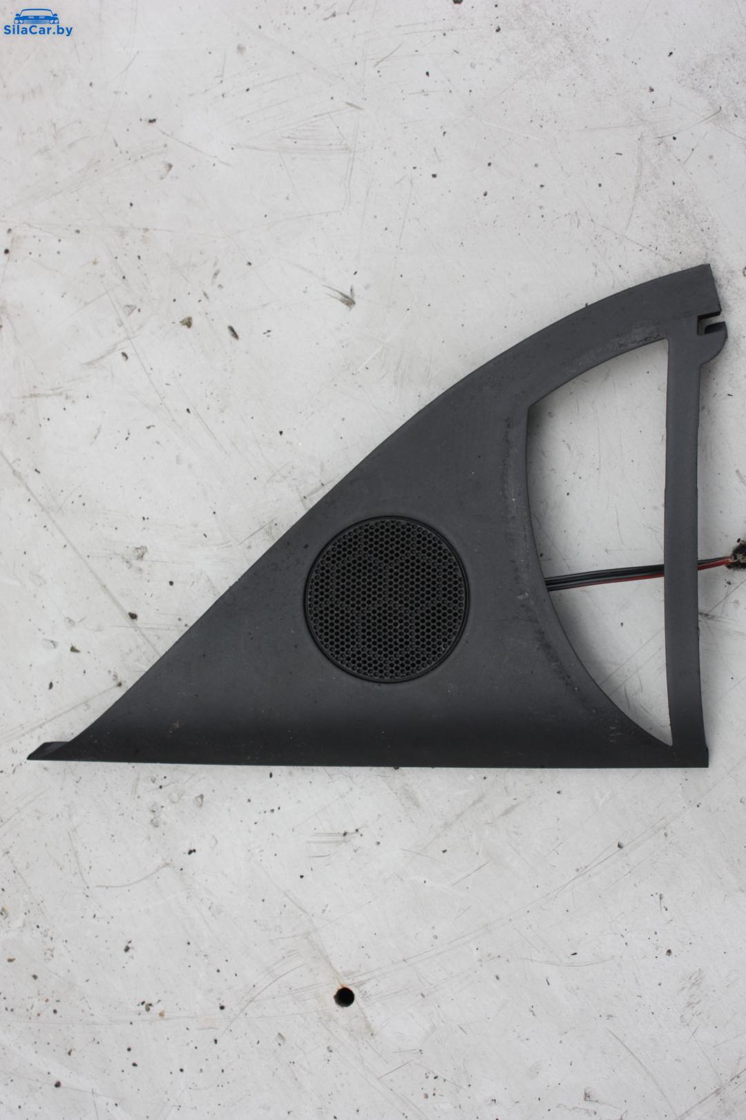 пластик Volkswagen Touareg 1 поколение 2006, 2.5 л., BAC, дизель, МКПП - фото №1