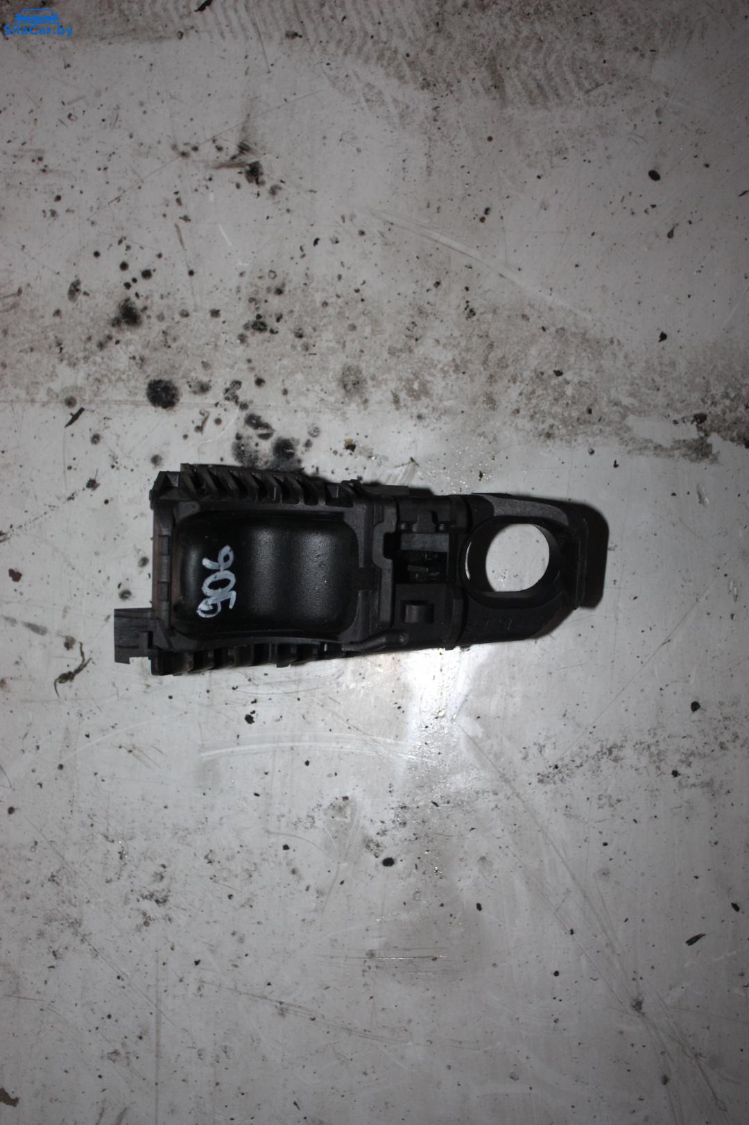 ручка внутренняя передняя правая Mercedes-Benz Sprinter 2 поколение (W906) 2008 - фото №1