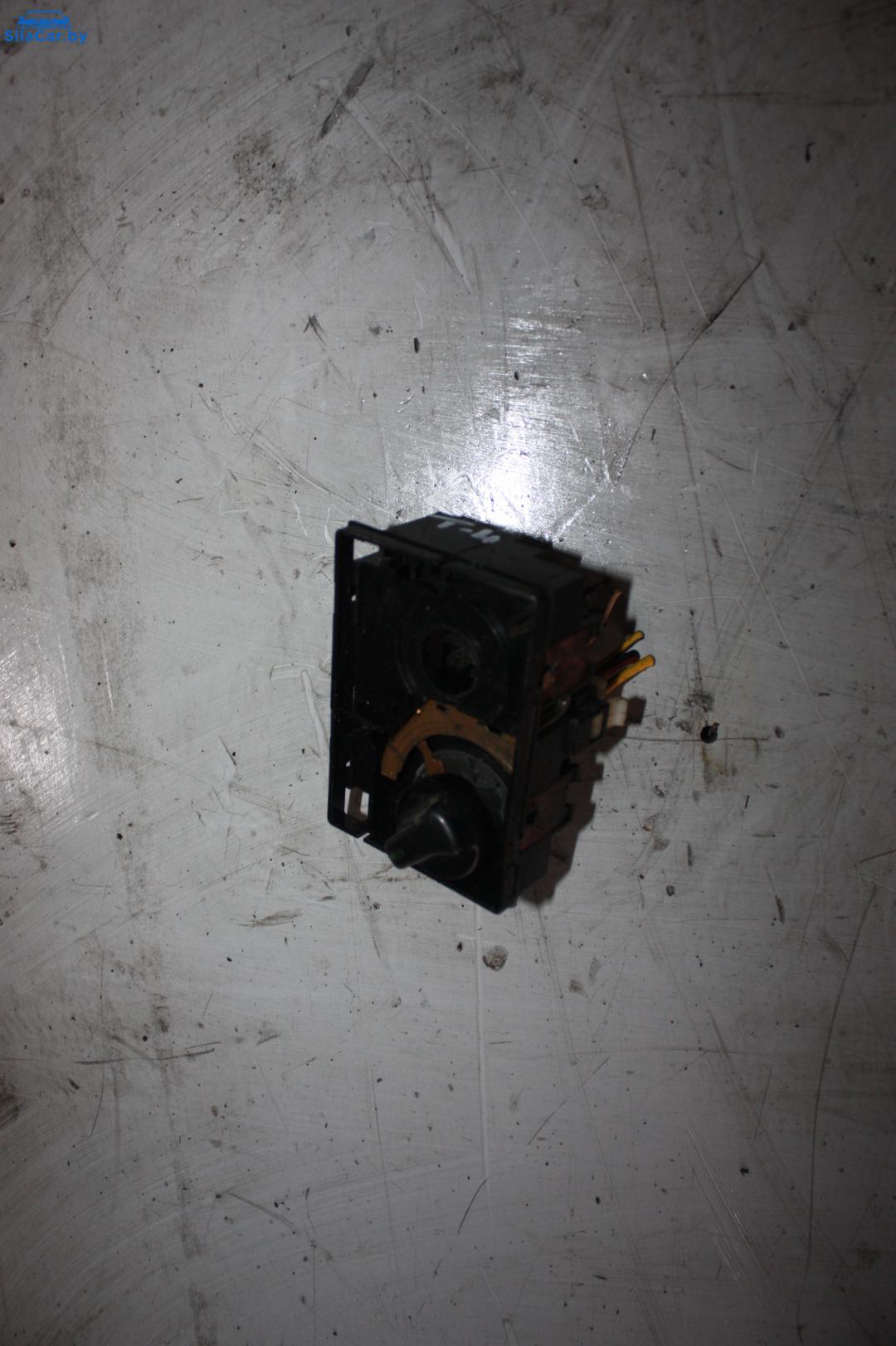 блок управления печки / климат-контроля Volkswagen Transporter T4 1990 - фото №1