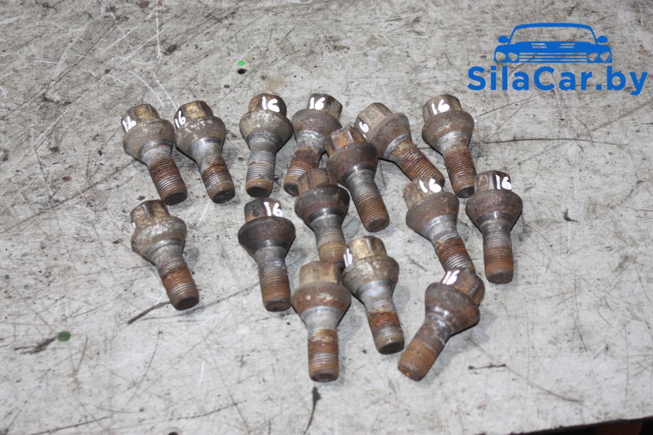 болт колесный Fiat Ducato 3 поколение 2008, 3.0 л., дизель - фото №1