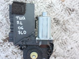 моторчик стеклоподъемника передний правый Volkswagen Touareg 1 поколение 2004