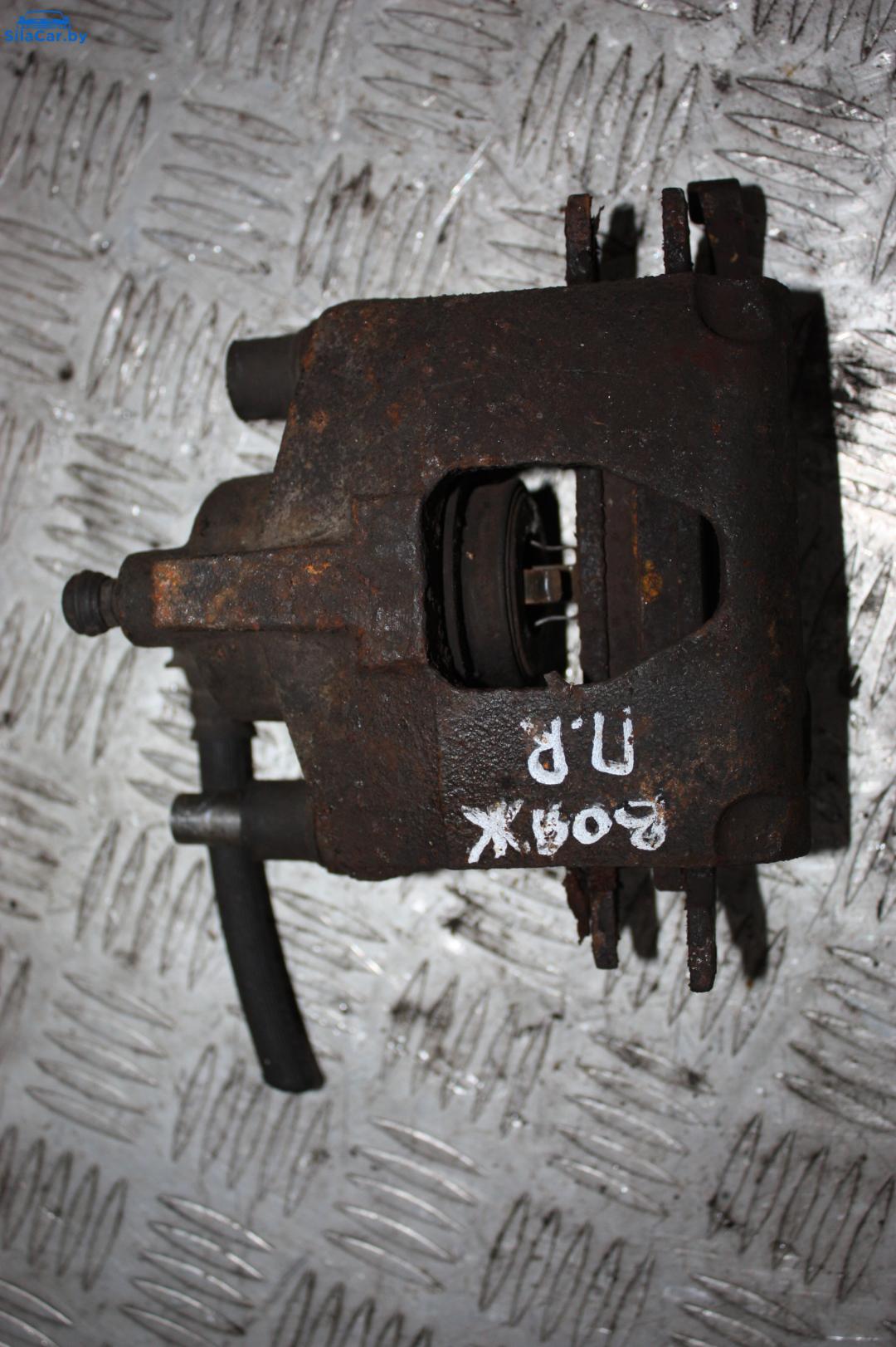 суппорт Chrysler Grand Voyager 3 поколение 2000 - фото №1