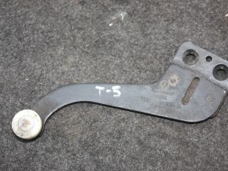 ролик двери сдвижной Volkswagen Transporter T5 2006