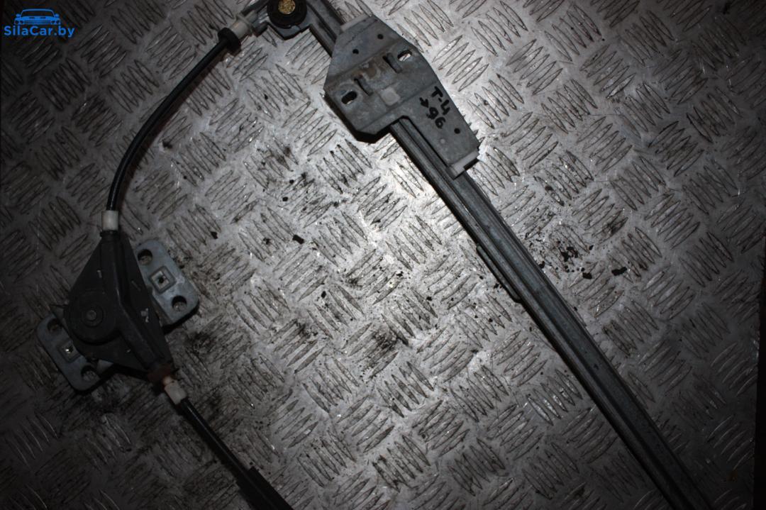 стеклоподъемник Volkswagen Transporter T4 1995, дизель - фото №1