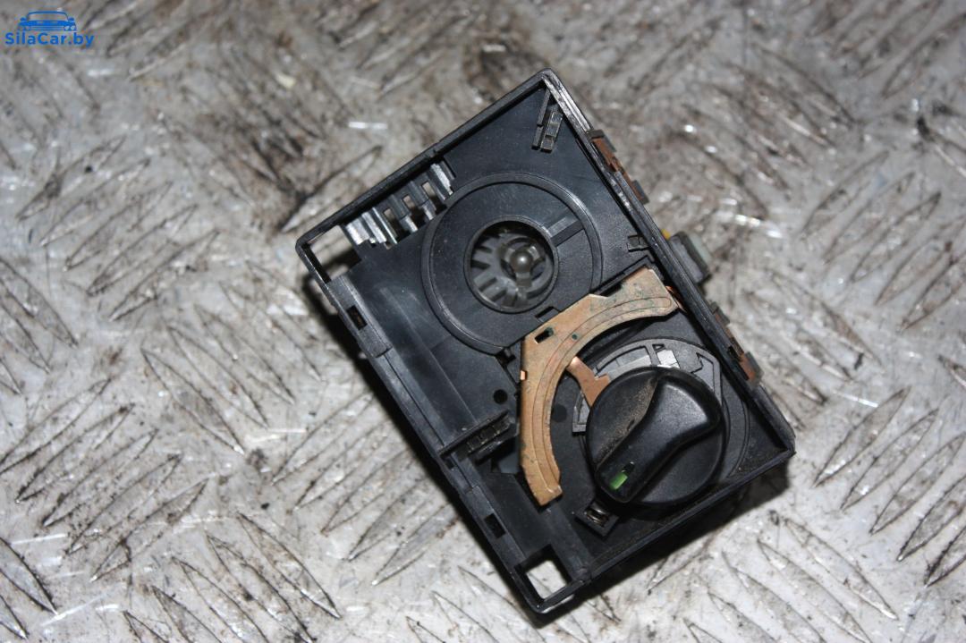 блок управления печки / климат-контроля Volkswagen Transporter T4 1990 - фото №1