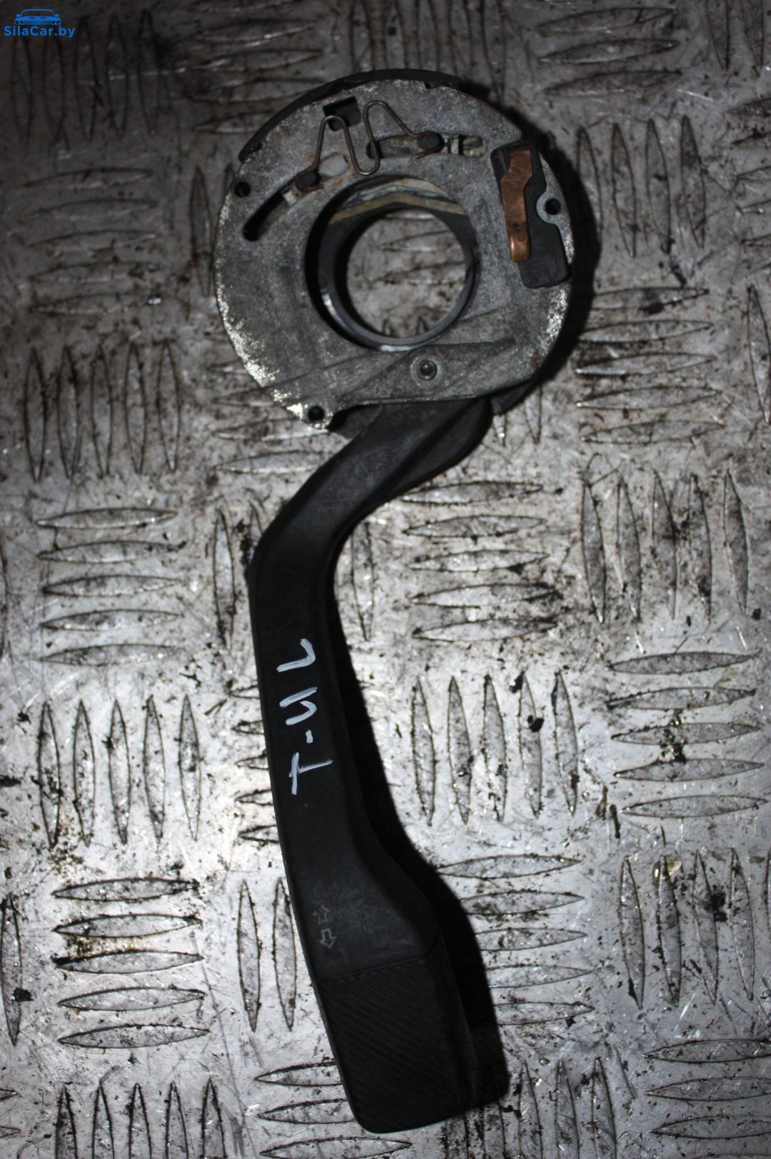 переключатель поворотов Volkswagen Transporter T4 1990 - фото №1