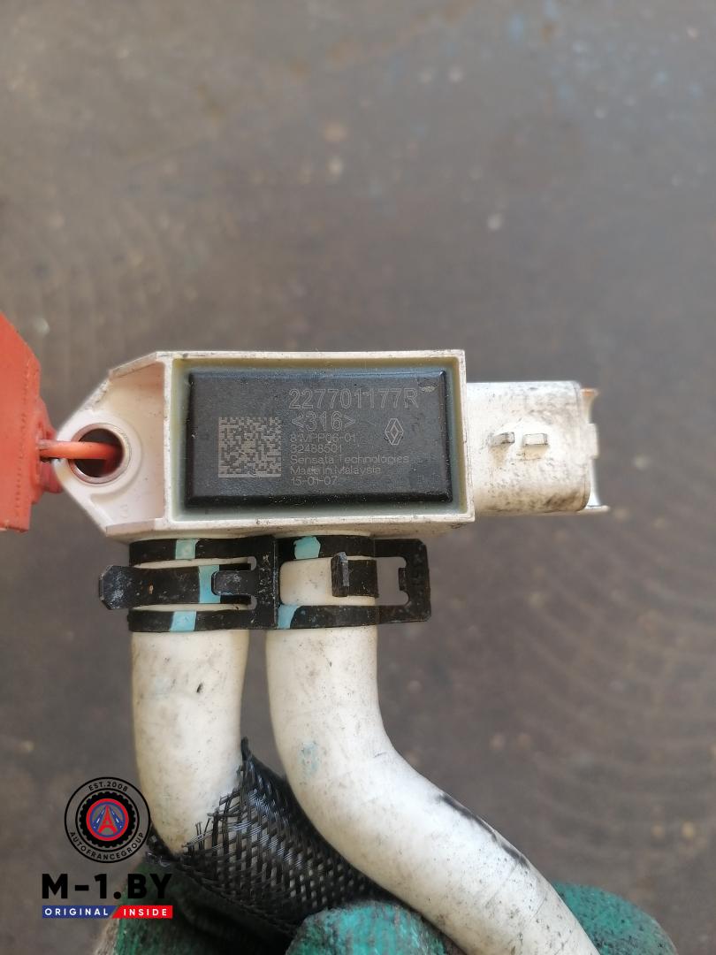 датчик давления (температуры) выхлопных газов Renault Megane 3 поколение (2008 - 2014), 227701177R - фото №1