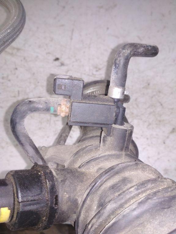 электромагнитный клапан Renault Megane 3 поколение 2011, 8200603558 - фото №1