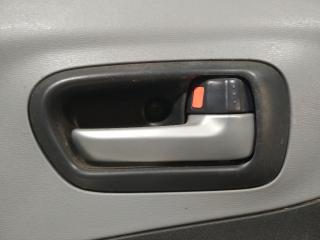 ручка внутренняя передняя правая Nissan Pixo 1 поколение 2010