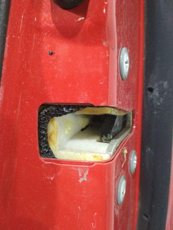 замок двери передней правой Nissan Pixo 1 поколение 2010 - фото №1