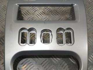 рамка под магнитолу Dacia Sandero 1 поколение 2010, 682607503R