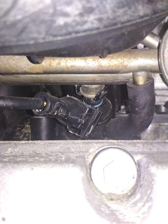 форсунка BMW 3 серия E46 2000, 2.0 л., бензин, МКПП, 124793 - фото №1