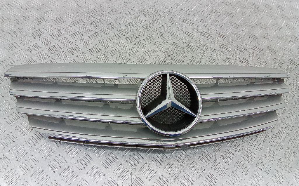 решетка радиатора Mercedes-Benz A-Класс W169 2006, A1698800783 - фото №1