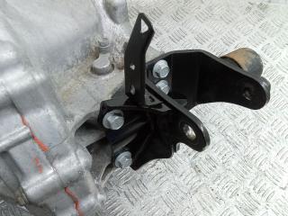 кронштейн КПП Toyota Verso 1 поколение 2009, 2.0 л., дизель, МКПП