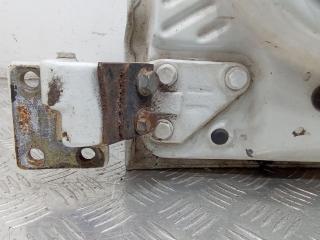 петля двери IVECO EuroCargo 3 поколение 2008