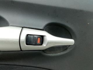 ручка внутренняя задняя левая Toyota Auris 1 поколение 2007
