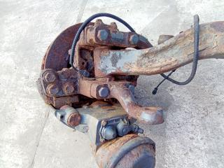 кулак поворотный левый Mercedes-Benz Atego 1 поколение 2001