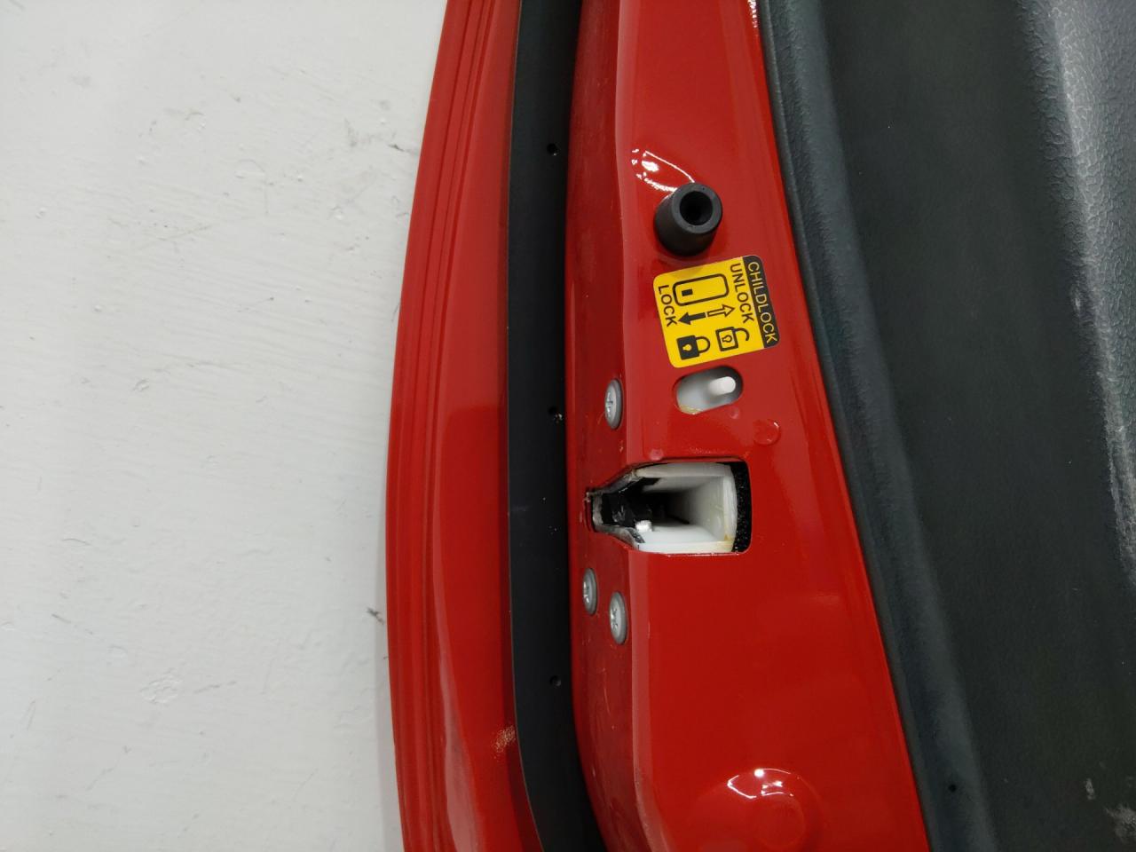 замок двери задней левой Nissan Pixo 1 поколение 2010 - фото №1