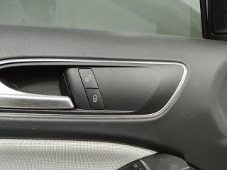 Кнопка блокировки двери Mercedes-Benz A-Класс W176 2015