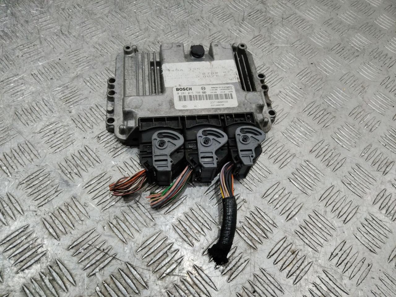 блок управления двигателем Renault Megane 3 поколение 2011, 1.9 л., дизель, МКПП, 237100055R - фото №1