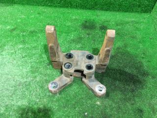 крепление бампера DAF XF 105 1 поколение 2006, дизель, МКПП, 1309419