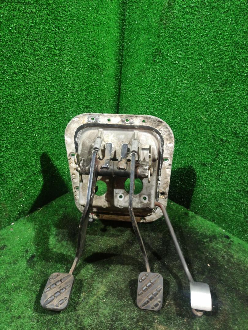 узел педальный (блок педалей) DAF 45 2000, дизель, МКПП, 5600201491 - фото №1