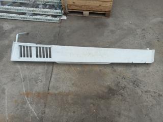 спойлер закабинный зад. прав. Renault Magnum 3 поколение 2004, дизель, МКПП, 5000936423