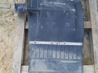 подкрылок оси зад. прав. DAF XF 105 1 поколение 2006, дизель, МКПП, 1659810