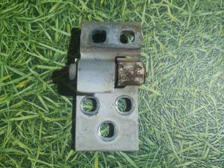 петля двери Mercedes-Benz Axor 1 поколение [рестайлинг] 2004, 12.0 л., OM 457.910, дизель, МКПП, 9737200737