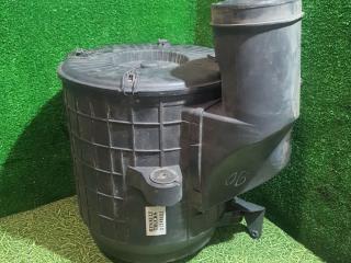 корпус воздушного фильтра Renault T-Series 1 поколение 2014, дизель, АКПП, 21248263, 7421248263