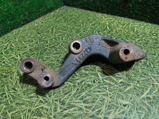 кронштейн компрессора кондиционера Renault Magnum 3 поколение 2004, дизель, МКПП, 437293A