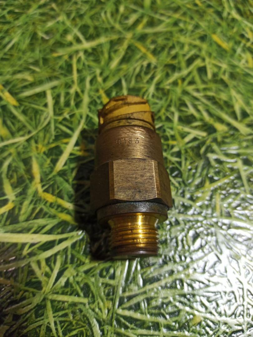 датчик давления топлива MAN TGA 1 поколение 2004, 10.5 л., D 2066 LF 01, дизель, МКПП, 51274210263, 51274210340, 53831610 - фото №1