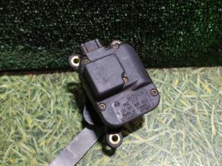 моторчик заслонки печки Scania 4-Series 2002, 14.2 л., дизель, АКПП, грузовик, 0132801040, 1372941