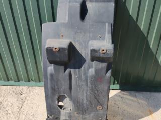 подкрылок кабины лев. Renault T-Series 1 поколение 2014, дизель, АКПП, 7482567506, 7482413668