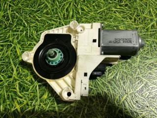 моторчик стеклоподъемника передний правый Volvo FH 3 поколение 2014, 12.8 л., D13K460, дизель, МКПП, 82907373